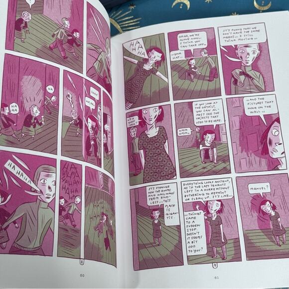 Drawn & Quarterly Showcase: Book One (Bk.1) Chris Oliveros - Picture 9 of 10